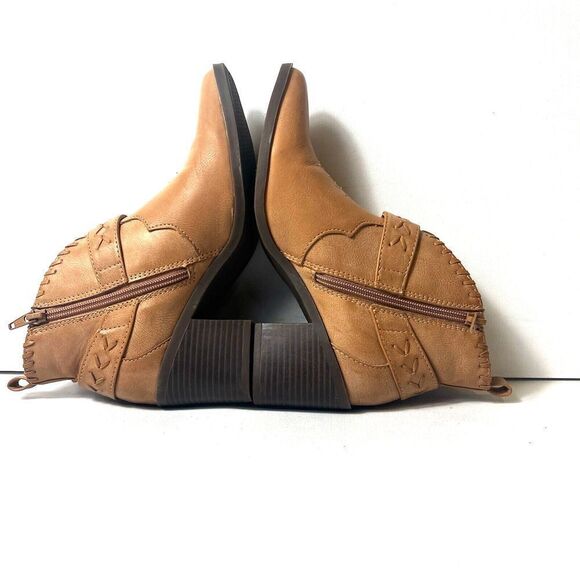 Frye and Co Womens 6M Western Bootie Ankle Boots Cognac Faux Leather Chunky Heel - Picture 5 of 9